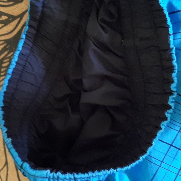 Nike shorts, double lined, size small, nylon - Picture 3 of 4